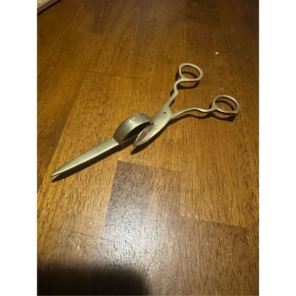 Vintage Antique Brass Candle Wick Snuffer Scissors 3 Footed - Picture 1 of 7